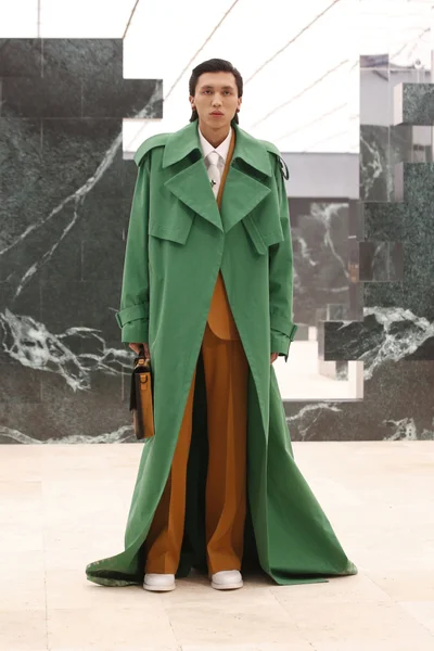 Look 24